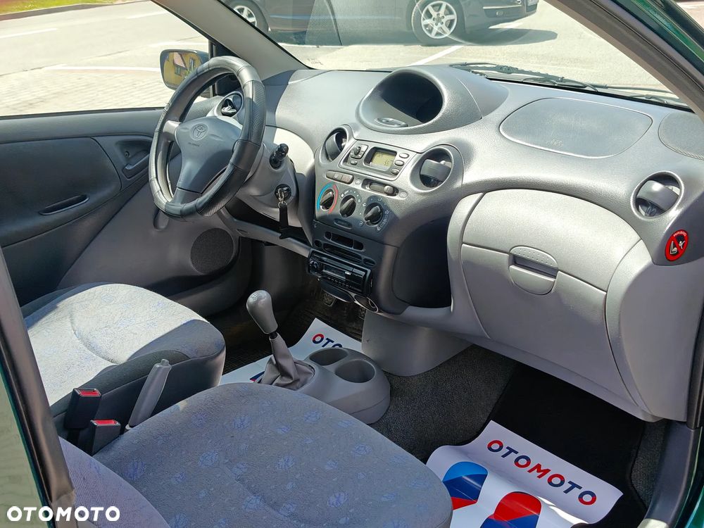 Toyota Yaris 1.0 Luna - 18