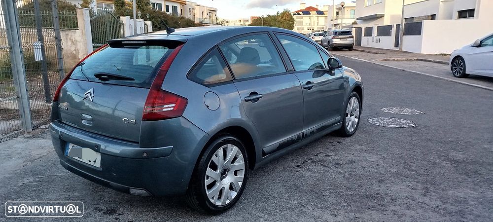 Citroën C4 1.6 HDi Exclusive - 6