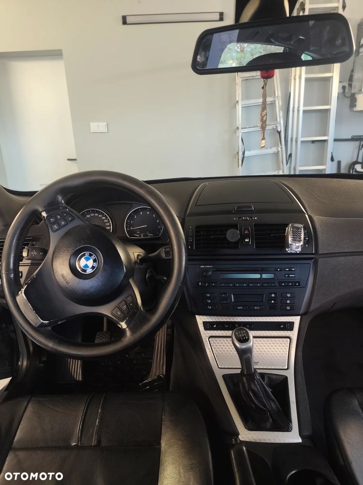 BMW X3 2.5i - 23