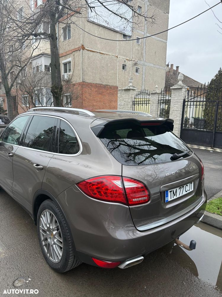 Porsche Cayenne - 10