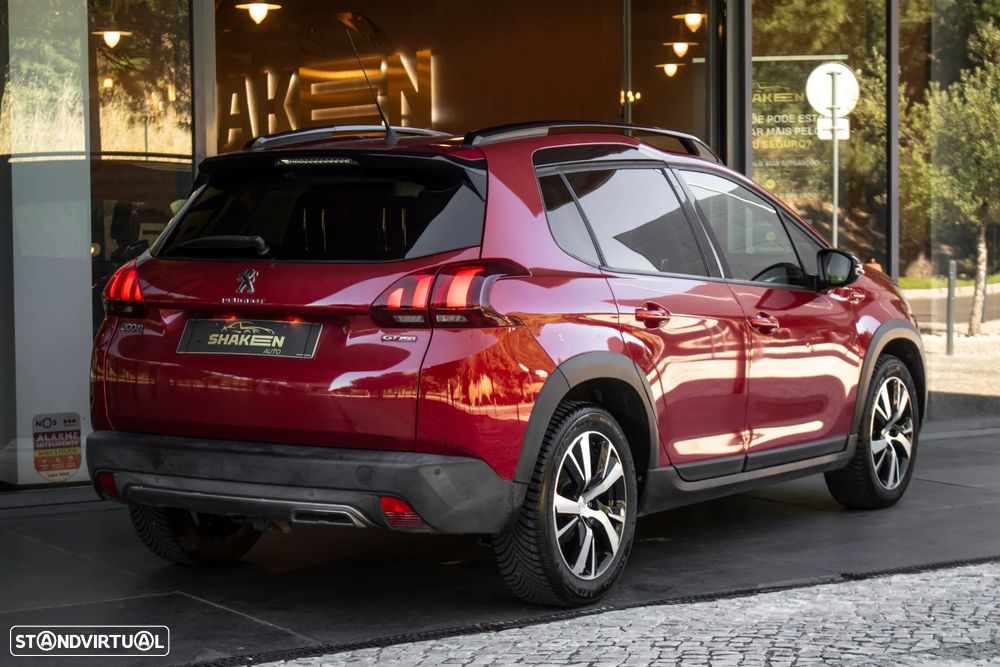 Peugeot 2008 1.2 PureTech GT Line EAT6 - 4