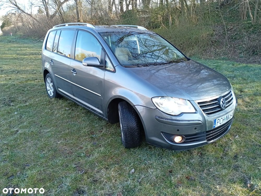 Volkswagen Touran 2.0 TDI Highline - 3