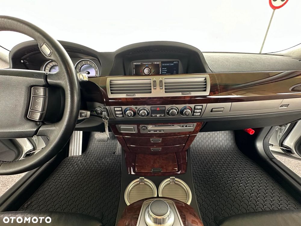 BMW Seria 7 760i L - 21