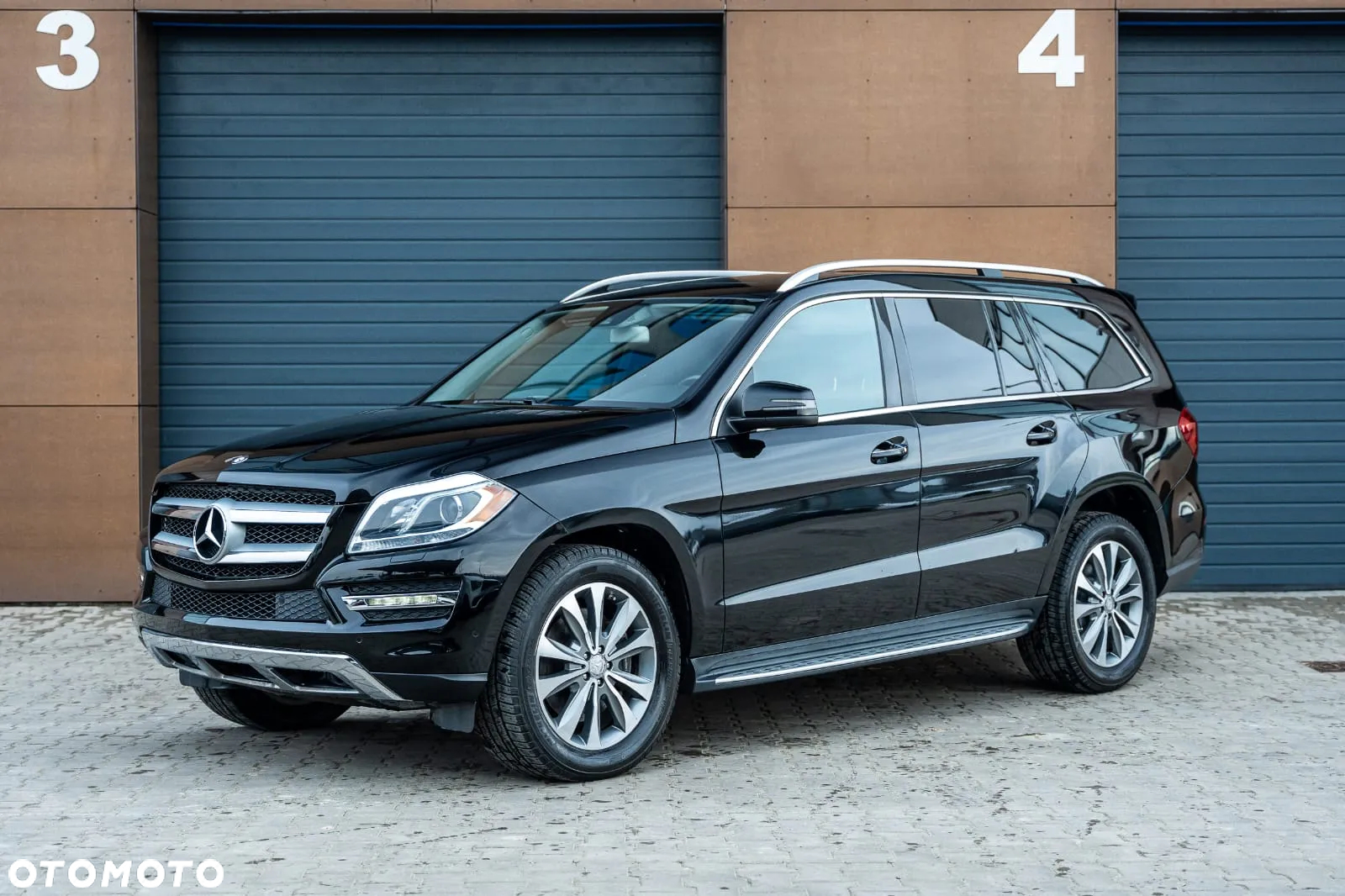 Mercedes-Benz GL - 11