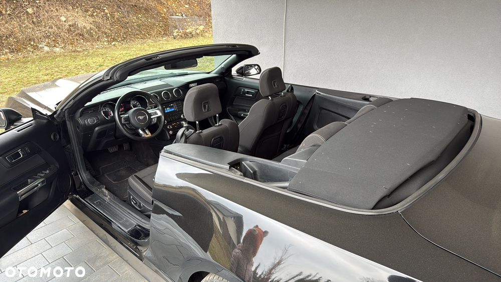 Ford Mustang 3.7 V6 - 8