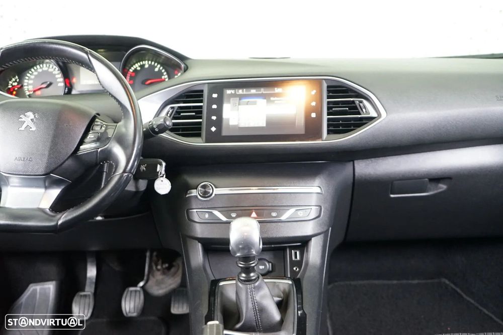 Peugeot 308 SW 1.6 BlueHDi Style - 27