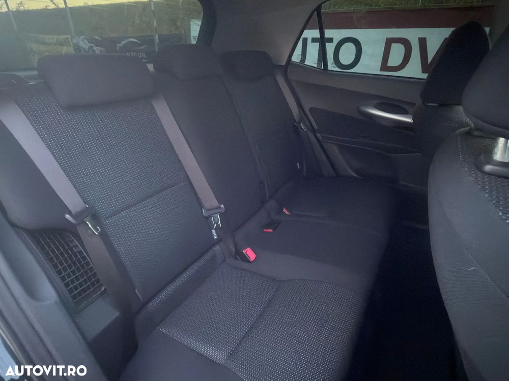 Toyota Auris 1.8 L VVT-i Luna - 6