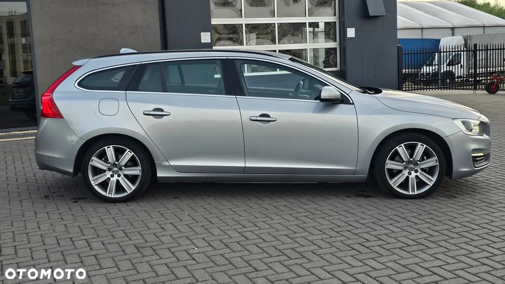 Volvo V60 T5 Kinetic - 38