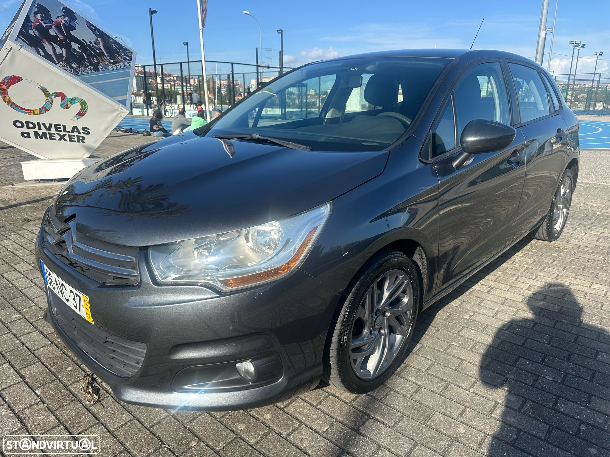 Citroën C4 1.6 HDi Attraction - 2