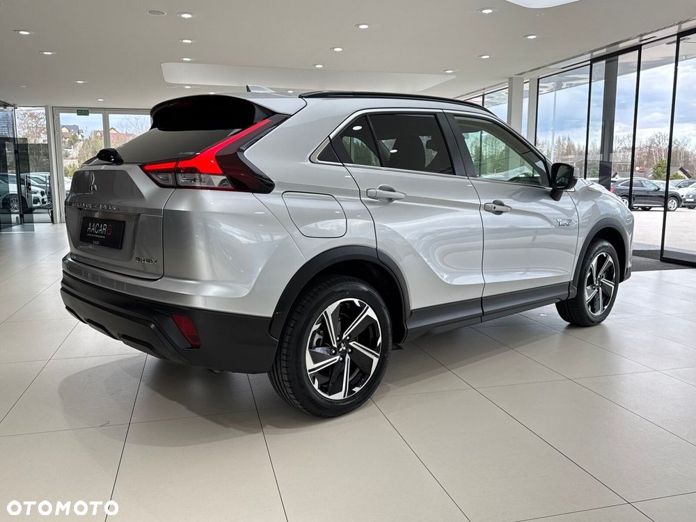 Mitsubishi Eclipse Cross - 5