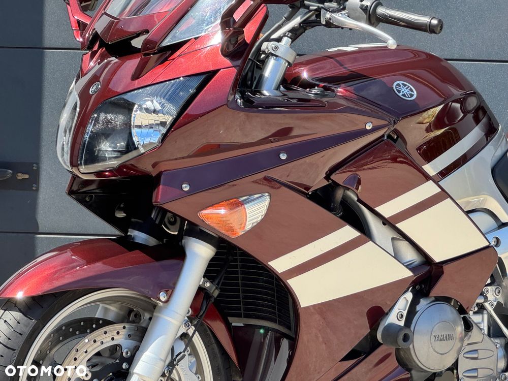 Yamaha FJR - 24