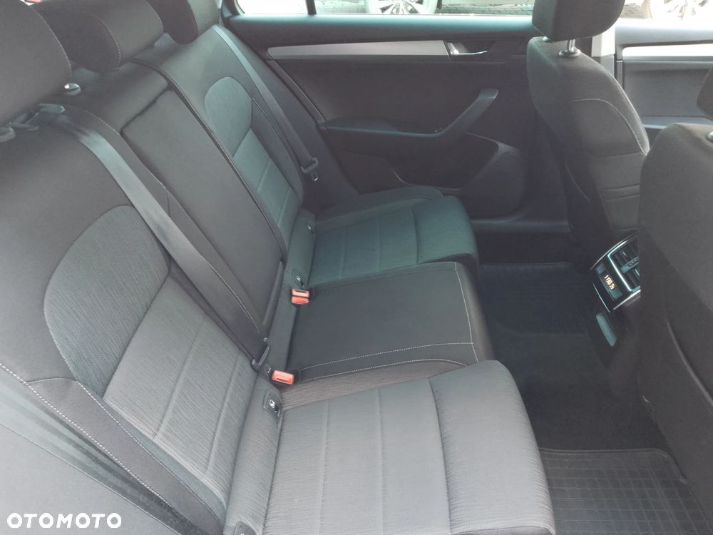 Skoda Superb 1.5 TSI Ambition - 19