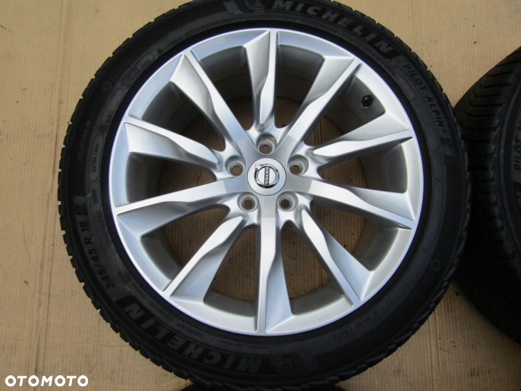 4x Felgi Koła 18 Volvo S40 V60 S90 V90 C30 S60 XC40 XC60  Opony 245/45 18 - 6