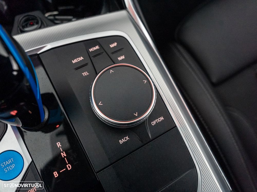BMW i4 eDrive40 Pack Desportivo M - 29