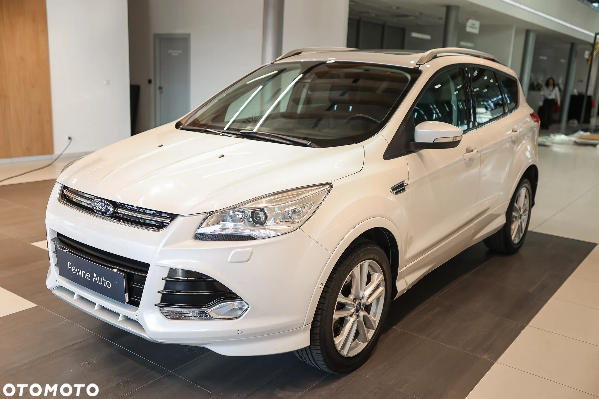 Ford Kuga 1.5 EcoBoost 4WD Titanium - 5