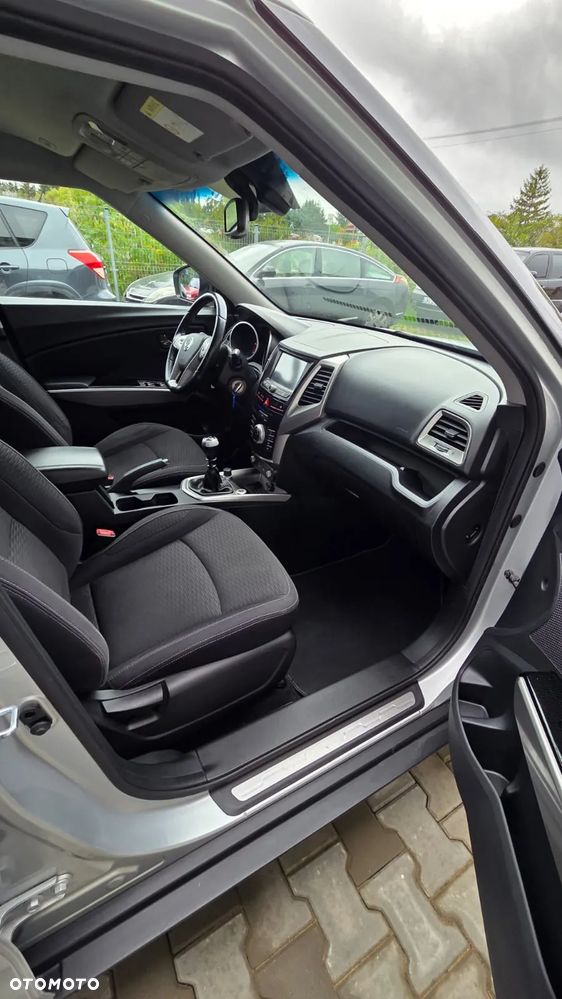 SsangYong/KGM Tivoli e-XDi 160 4WD Crystal - 25