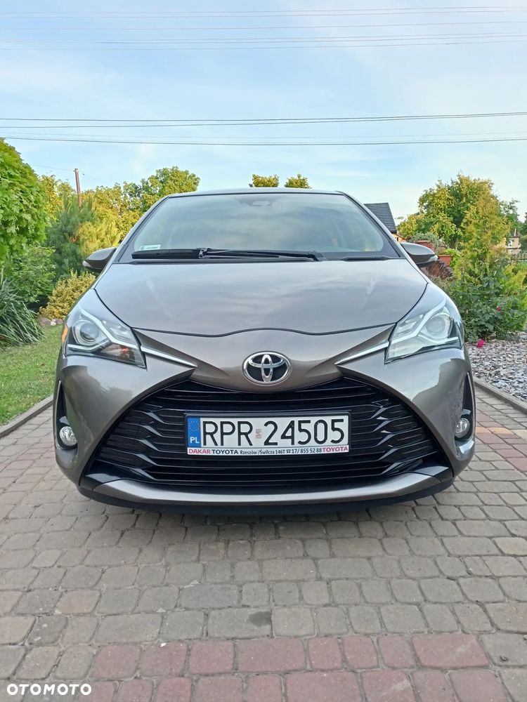 Toyota Yaris 1.5 Premium - 4