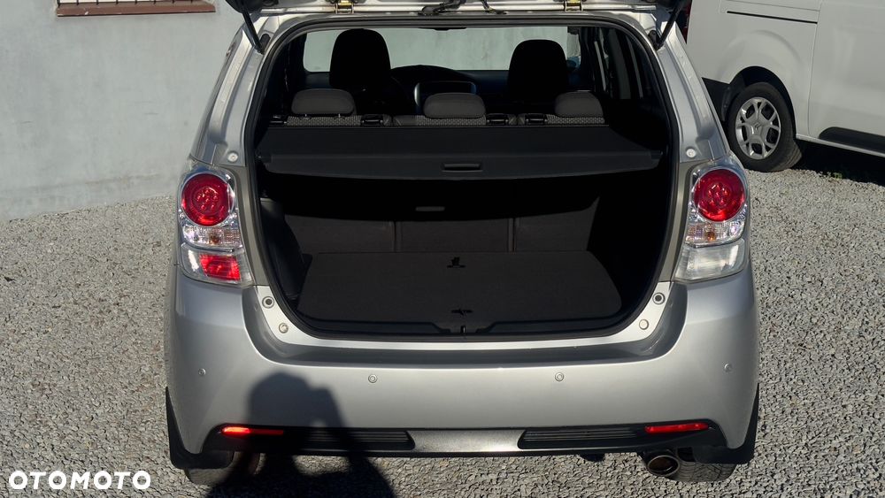 Toyota Verso 1.8 5-Sitzer Executive - 13