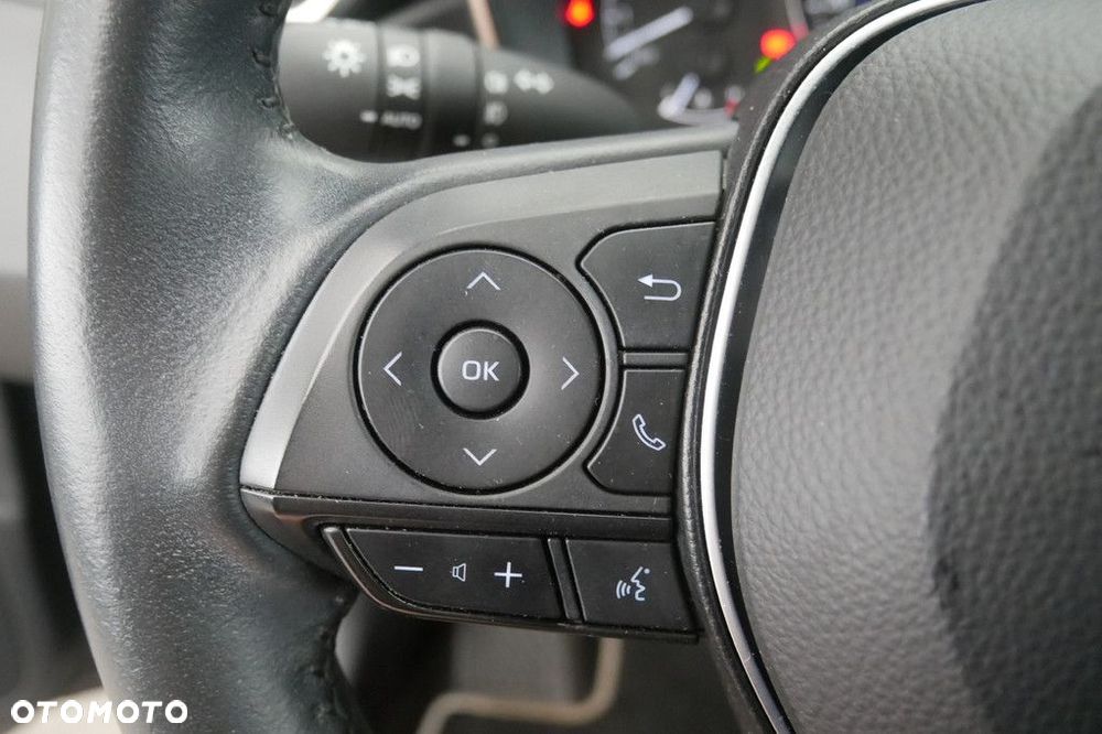Toyota Corolla - 22