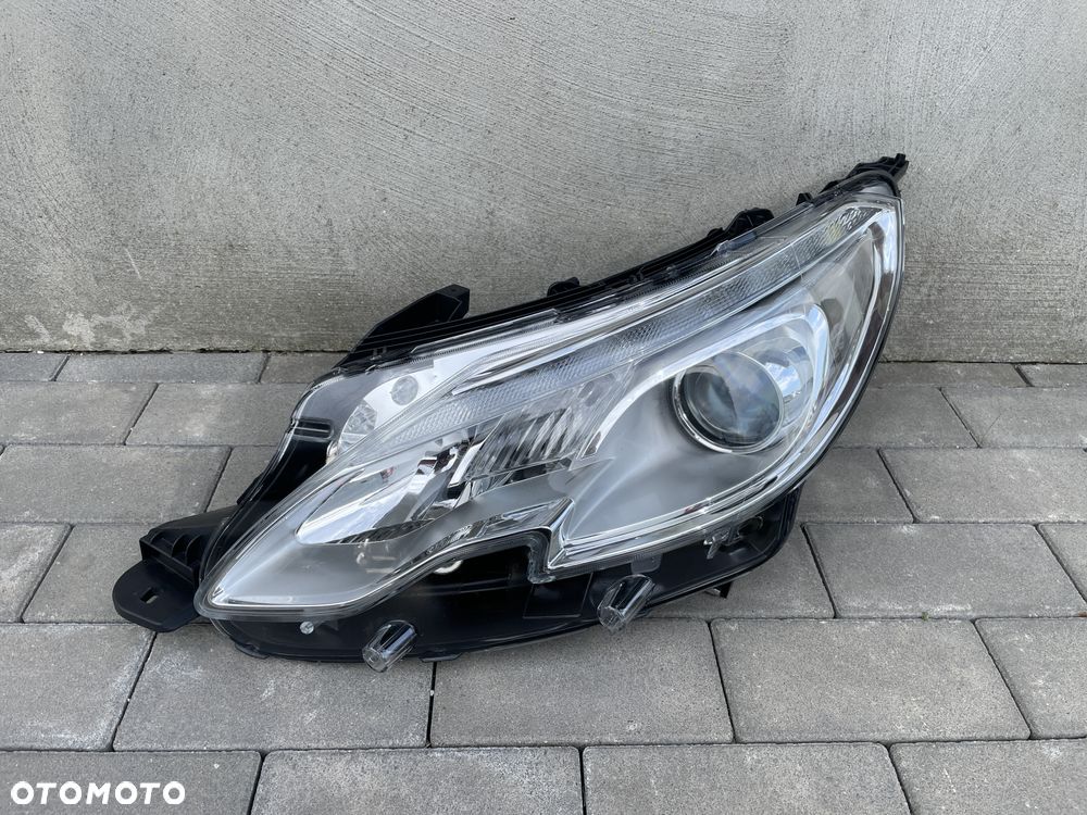 LAMPA PRZEDNIA LEWA PEUGEOT 2008  2013-2016 - NOWA - 1