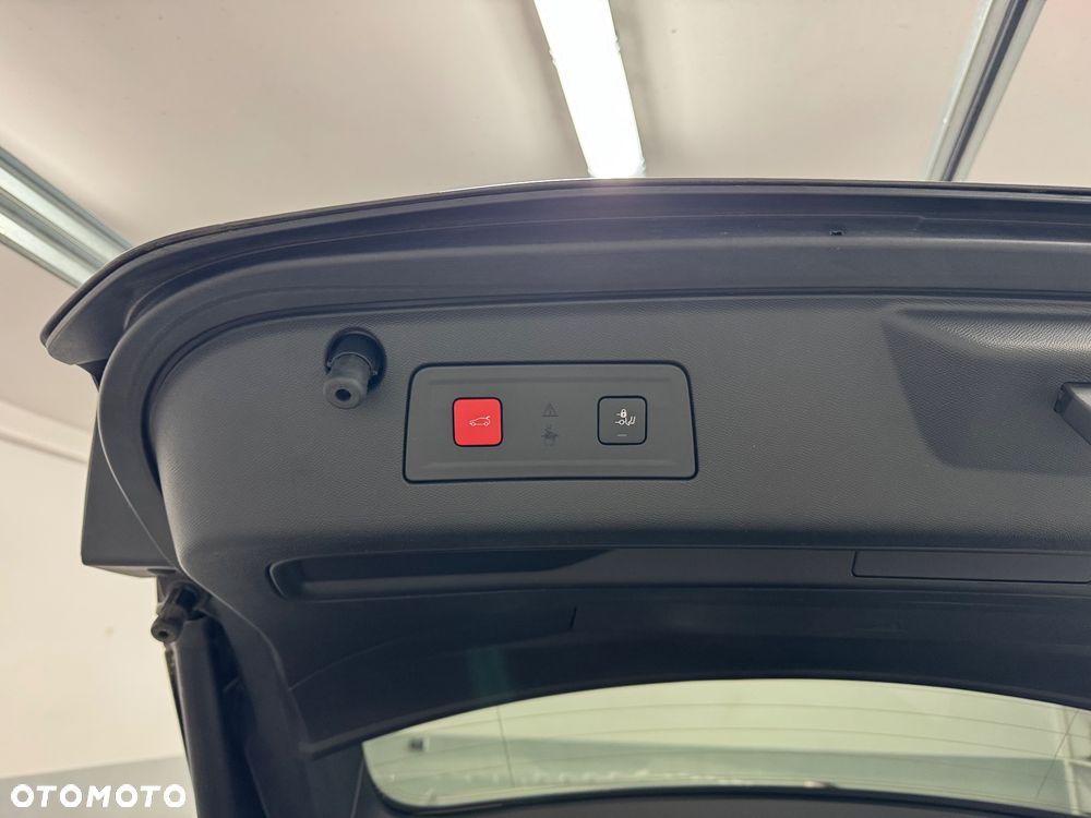 Peugeot 508 BlueHDi 130 EAT8 Allure Pack - 33
