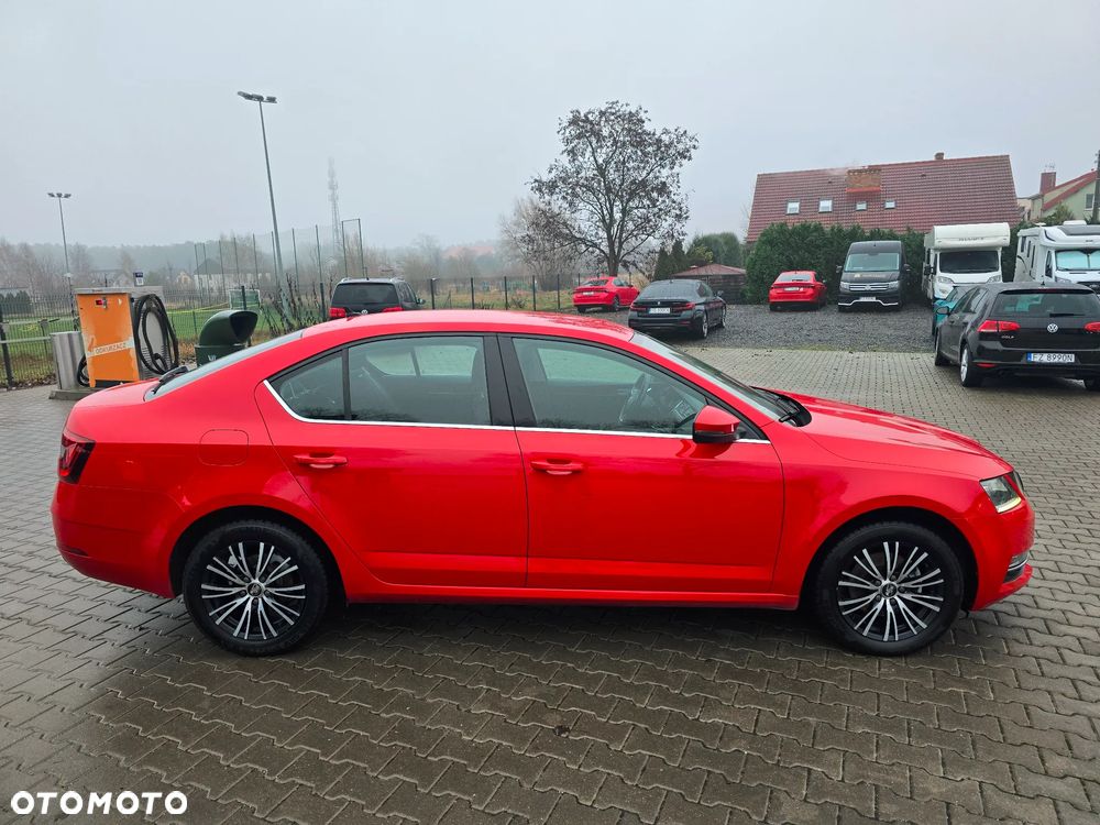 Skoda Octavia 2.0 TDI SCR Style DSG - 6