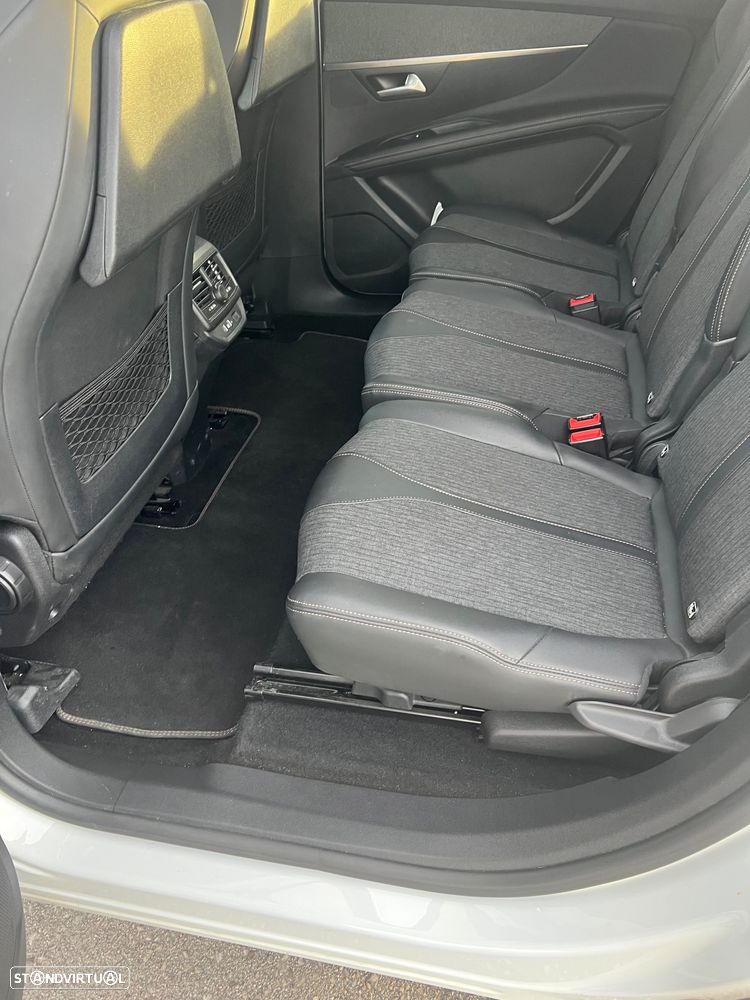 Peugeot 5008 1.5 BlueHDi GT Line EAT8 - 21