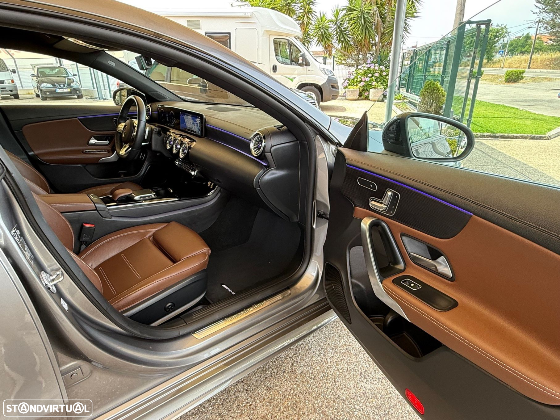 Mercedes-Benz CLA 250 e Shooting Brake AMG Line - 31