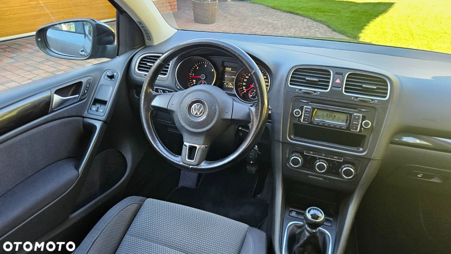 Volkswagen Golf - 18