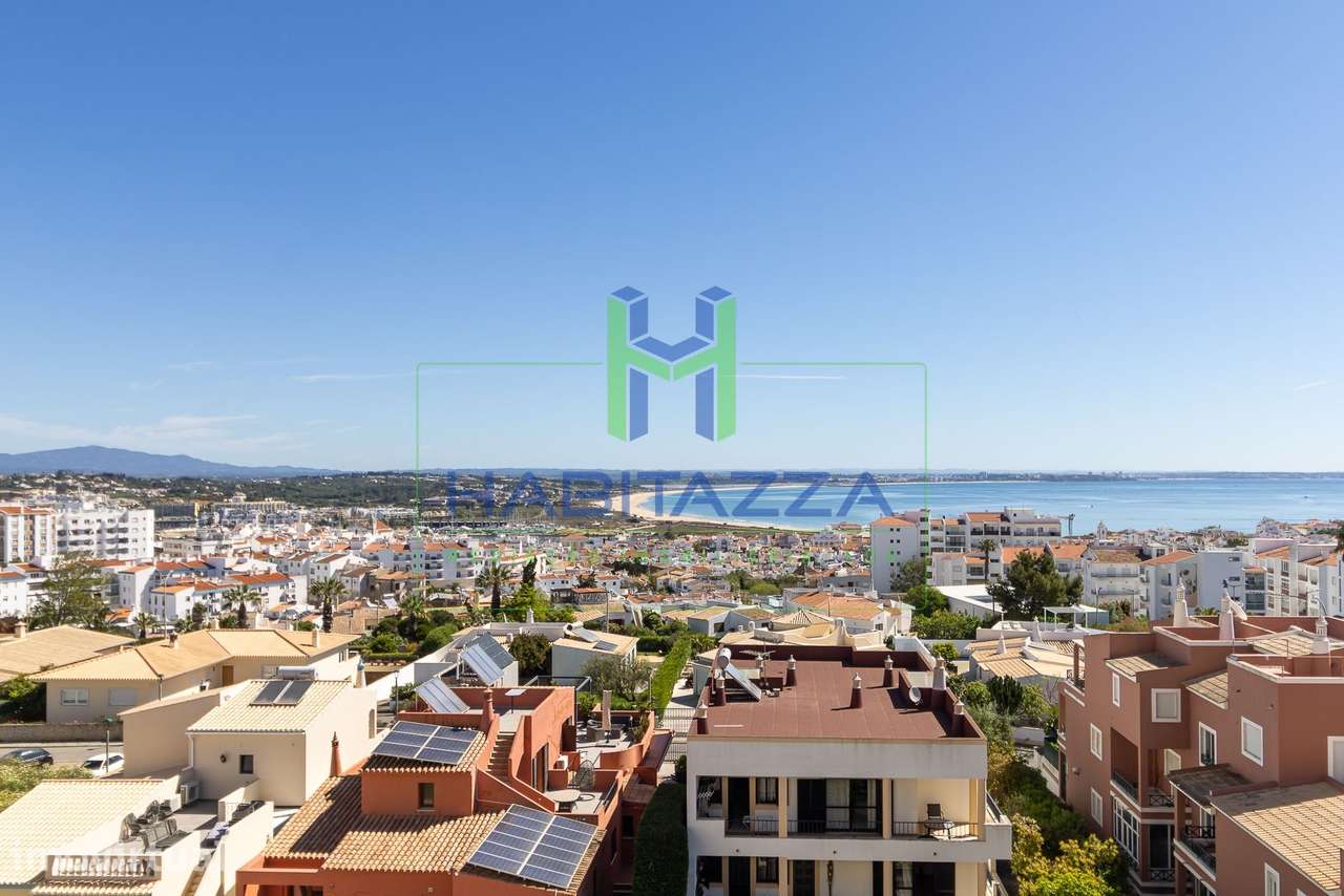 Apartamento T2, Último Andar, Vista Mar e Serra, em zona central de La - Grande imagem: 2/23