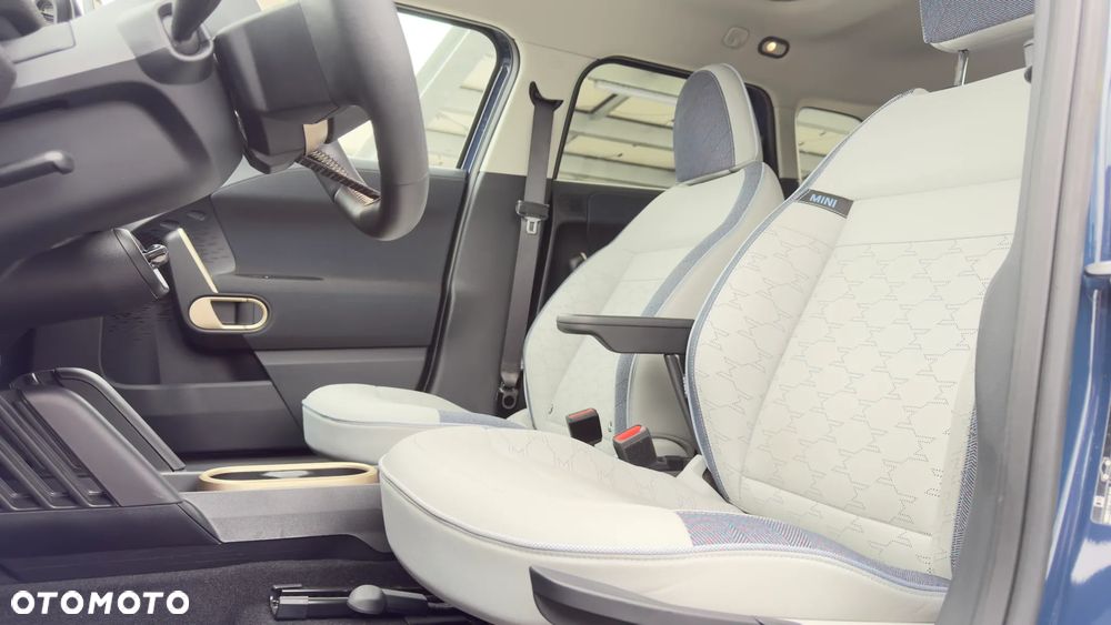 MINI Aceman E Classic Trim - 13
