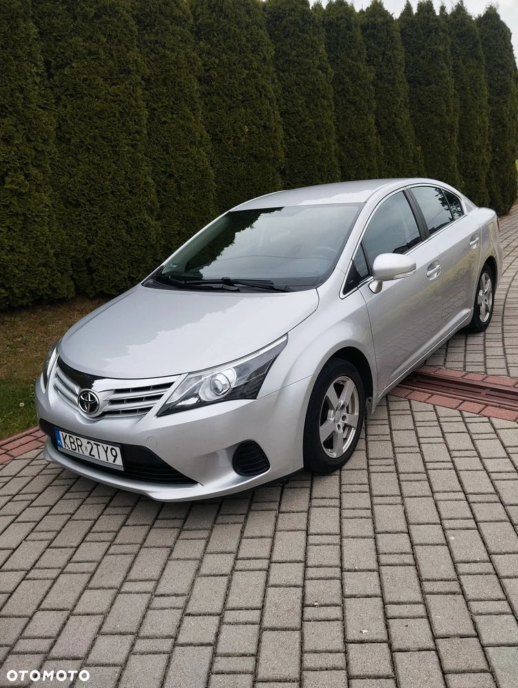 Toyota Avensis - 2