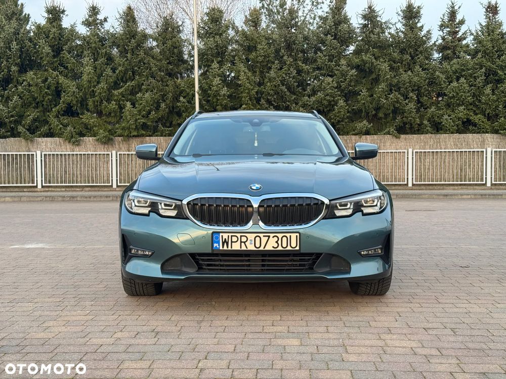 BMW Seria 3 318d - 3
