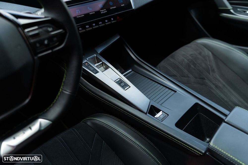 Peugeot 308 1.6 Hybrid GT e-EAT8 - 25