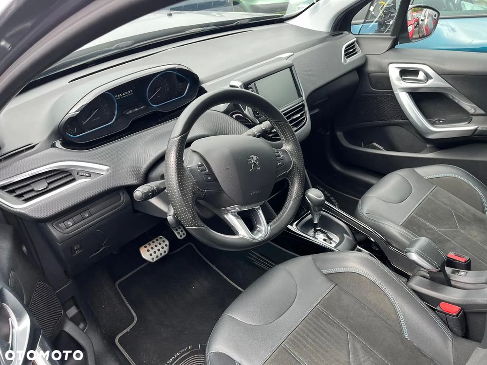 Peugeot 2008 - 5