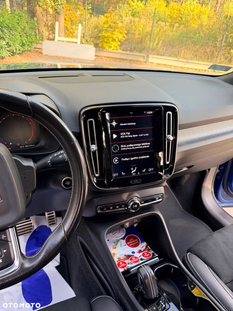 Volvo XC 40 T4 R-Design - 22