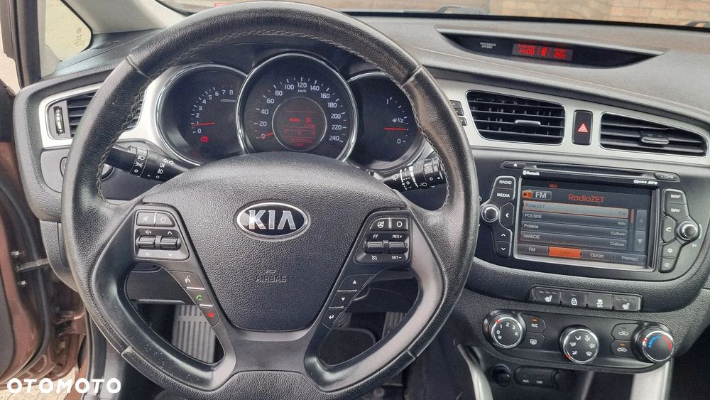 Kia Ceed 1.4 CVVT Vision - 15