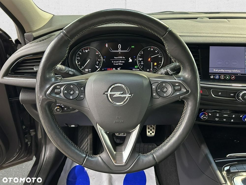 Opel Insignia - 16