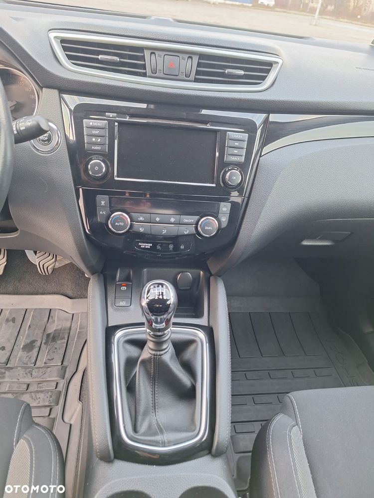 Nissan Qashqai 1.3 DIG-T N-CONNECTA - 13