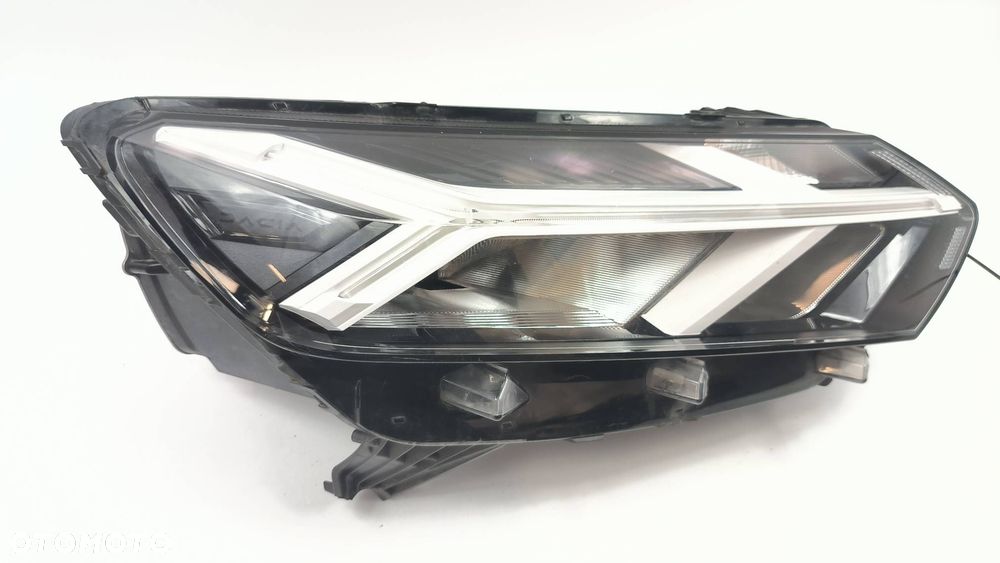 LAMPA PRAWA PRZÓD DACIA JOGGER LIFT 260107978R - 13