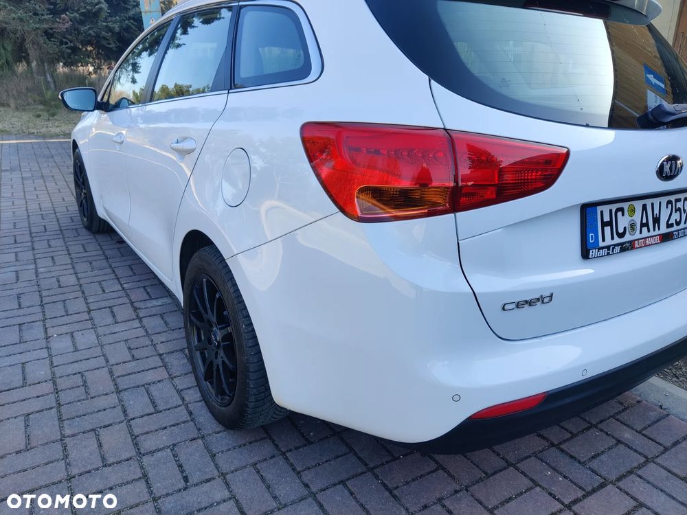 Kia Ceed 1.4 CRDi 90 Vision - 13