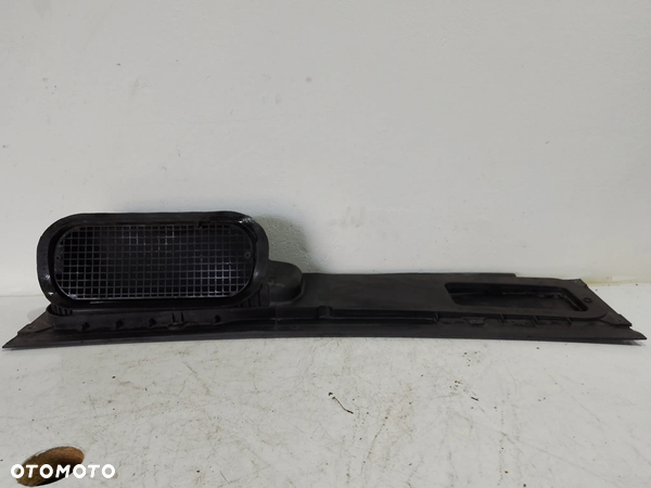 Fiat Ducato III 2006–2021 – Podszybie z Wlotem Powietrza Prawe – 1306521070