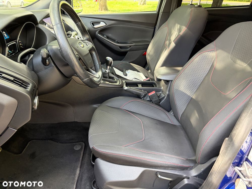 Ford Focus 1.5 EcoBoost STart-Stopp-System ST-LINE - 24