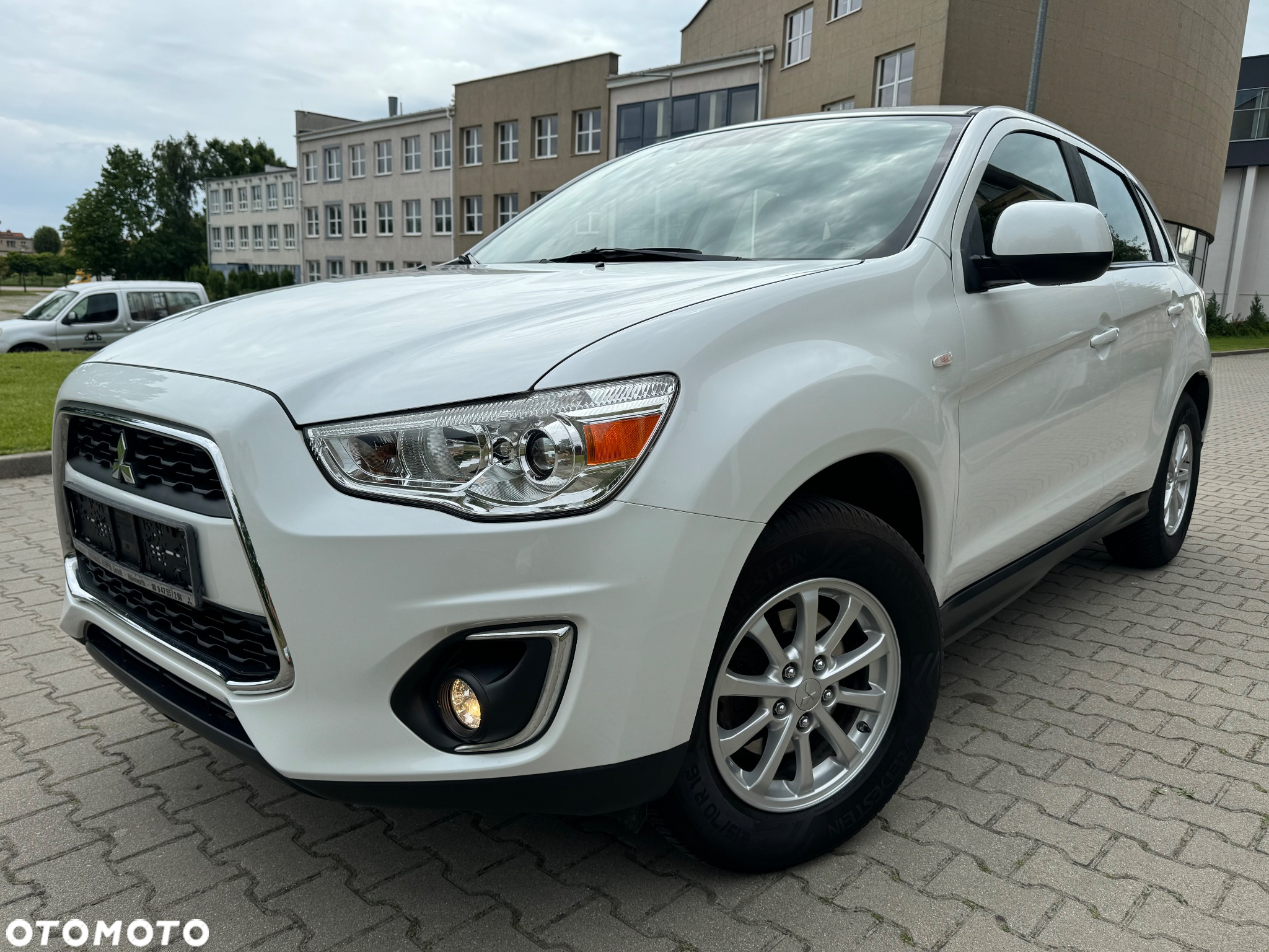 Mitsubishi ASX 1.6 Cool Edition - 3