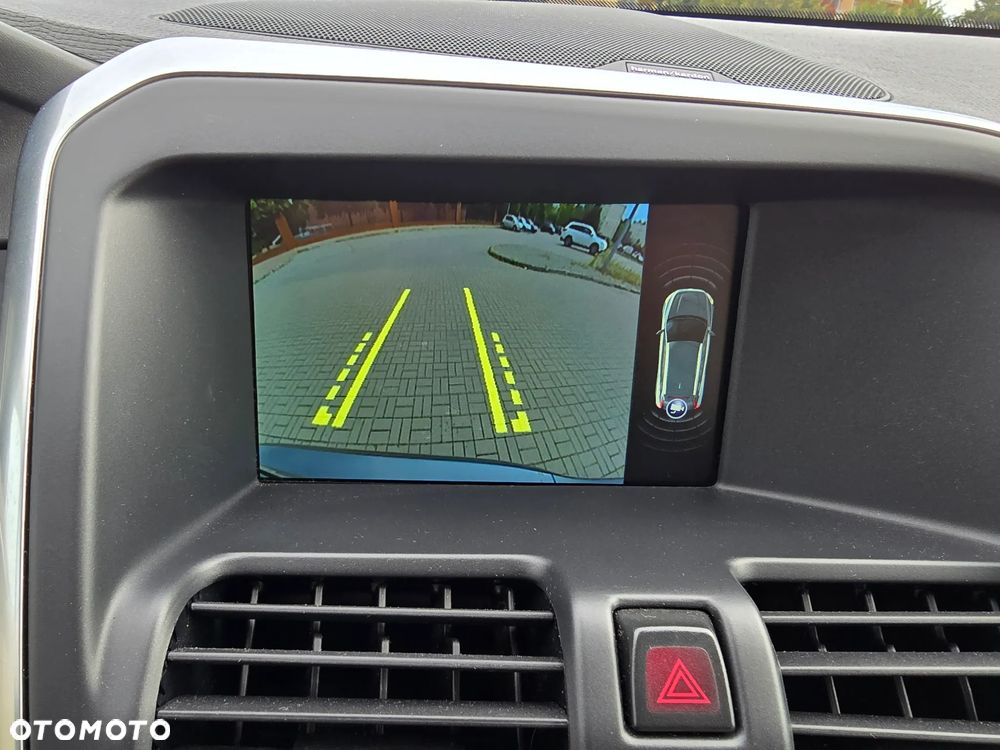 Volvo XC 60 T5 Geartronic Summum - 14
