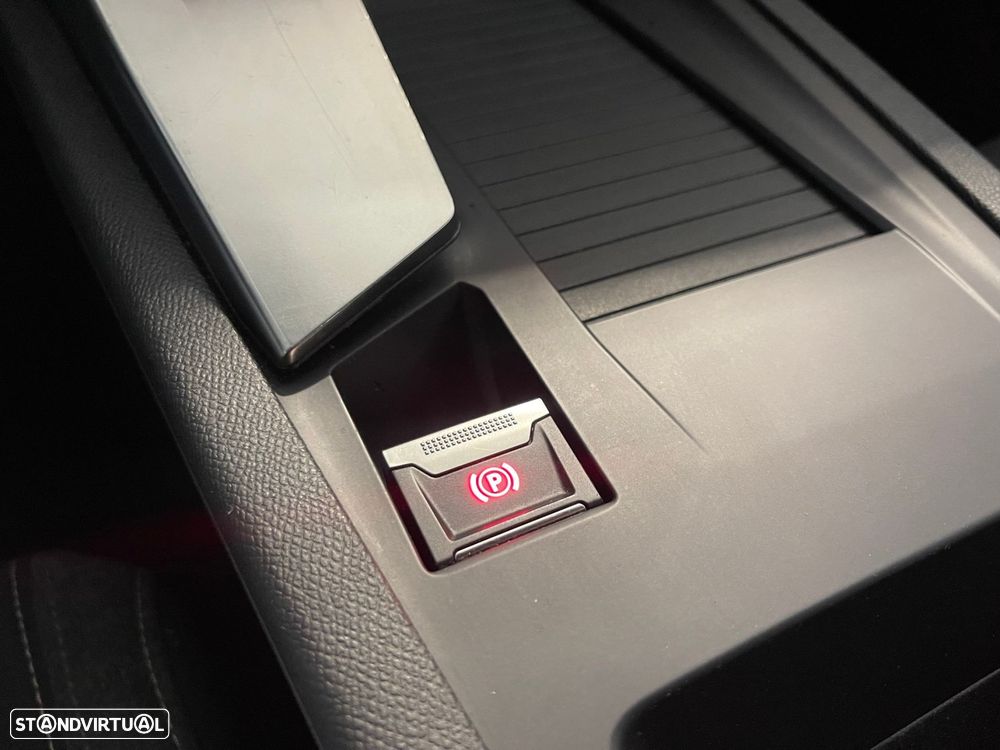 Peugeot 308 SW 1.5 BlueHDi Active EAT8 - 24