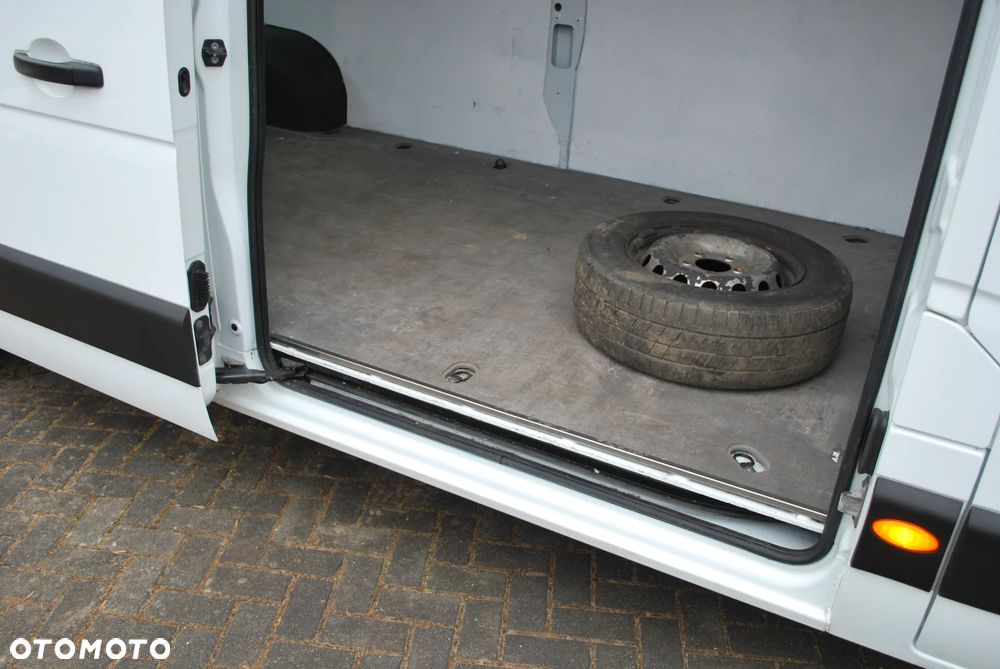 Nissan NV400 L3H2 - 22