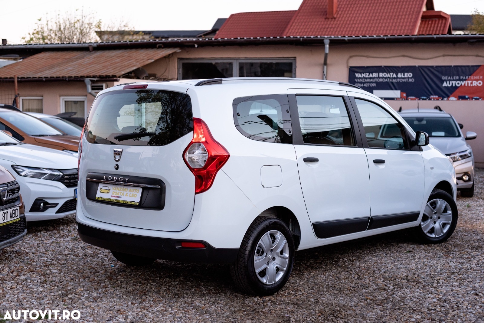 Dacia Lodgy 1.5 Blue dCi Laureate - 6