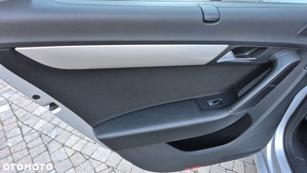 Volkswagen Passat 1.6 TDI Trendline - 7