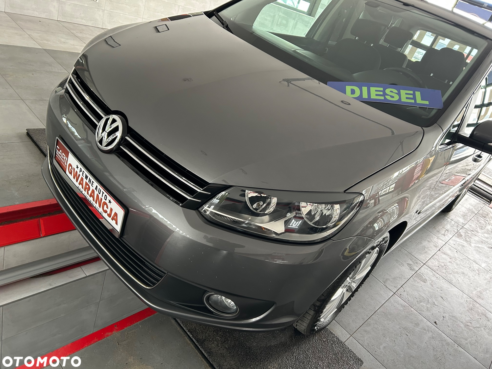 Volkswagen Touran 2.0 TDI BMT Comfortline Plus DSG - 3